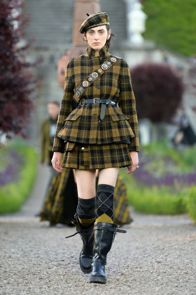 Look 31